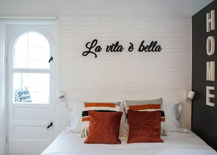 Apartment Pop Stylish - Center