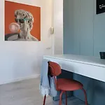 Pop Stylish - Center