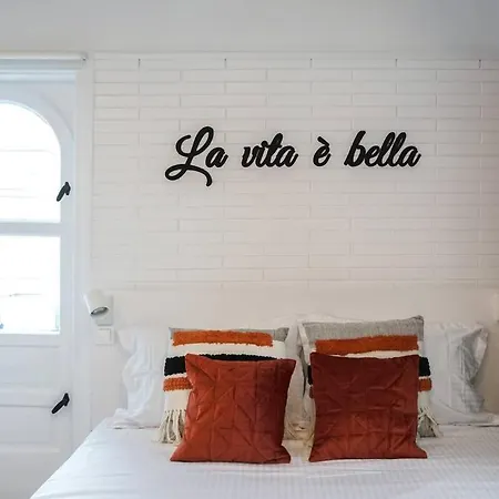 Apartment Pop Stylish - Center