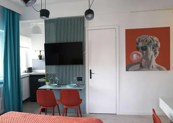 Pop Stylish - Center * Boekarest